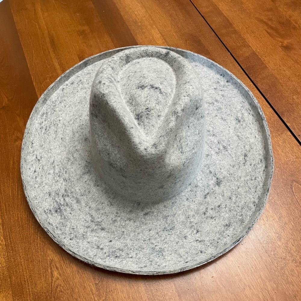 Dressed in LALA  grey hat